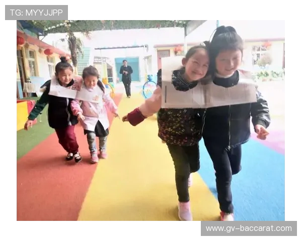 《探索多角色互动的魅力：2-3人游戏案例解析与实战演示》